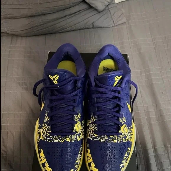 Kobe 5 5 rings.